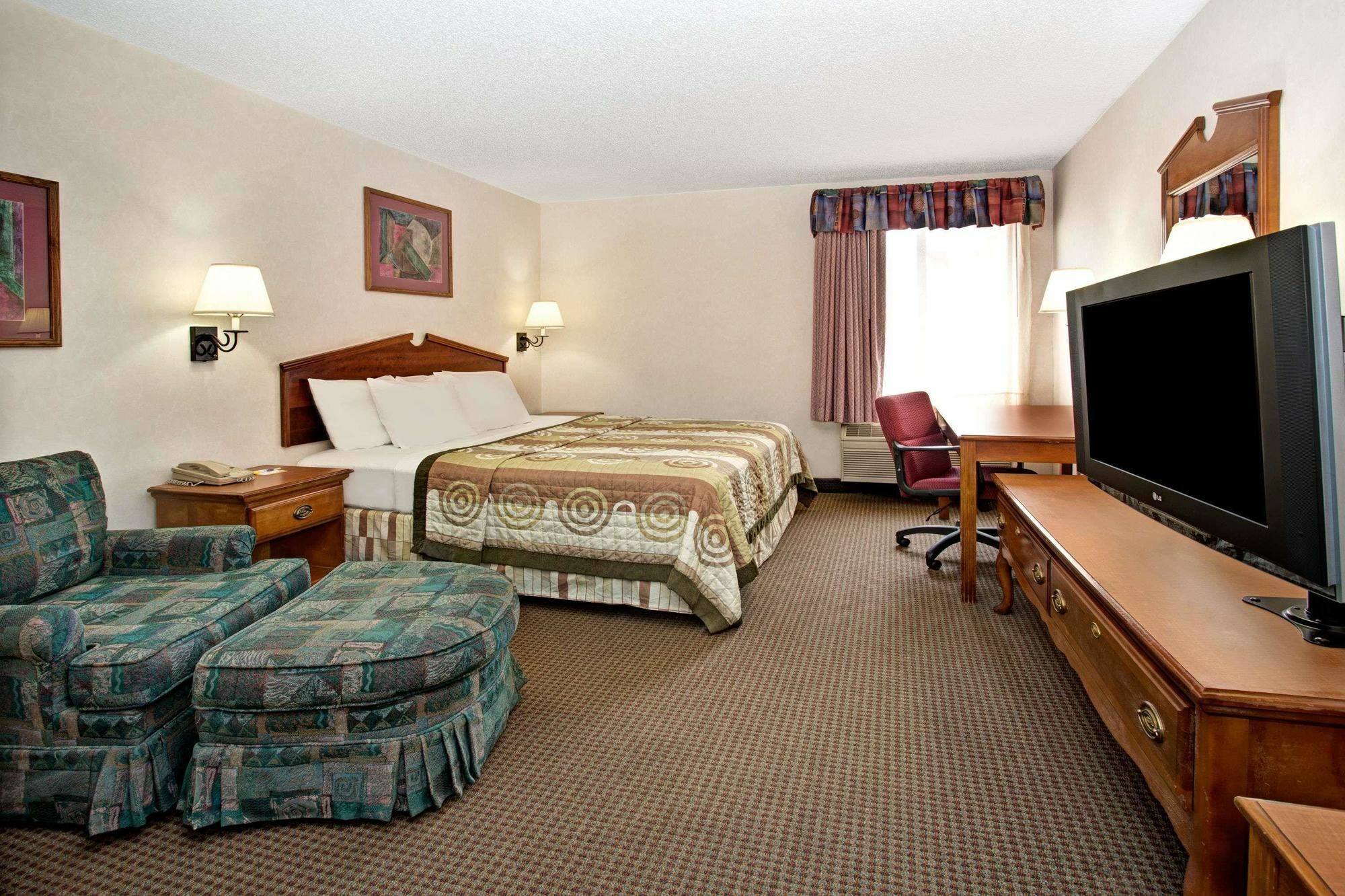 Days Inn & Suites By Wyndham Denver International Airport Bagian luar foto
